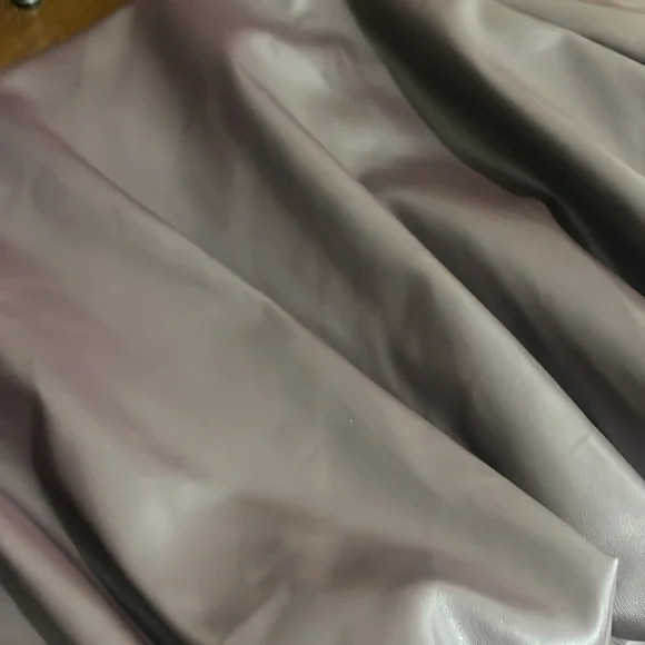 Free people BNWT sz Med Torn by Ronny Kobo Paloma Skirt Merlot 
DARK MERLOT - Picture 8 of 10